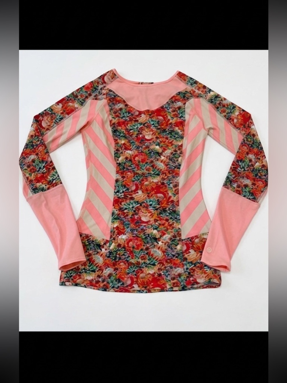 Lululemon Shanti Surf Rashguard - Picture 2 of 15